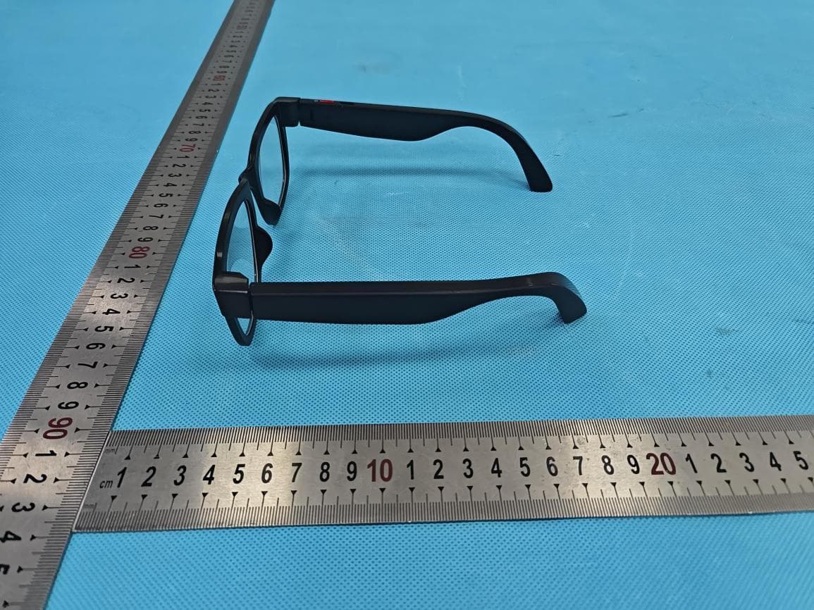 AI Glasses - FCC ID 2BXRF-AIGLASSES - Teng Yicheng (Chongqing) Communication Equipment Co., Ltd. (4)