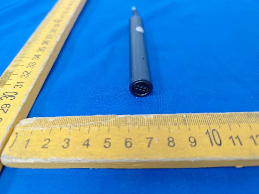 Visual earwax remover - FCC ID 2BXYP-Y18PRO - Taiyuan Liansheng E-commerce Co., Ltd. (4)