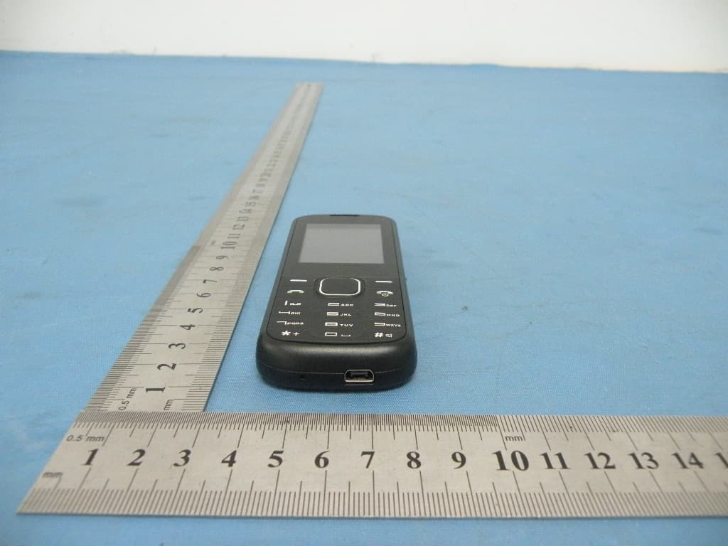 MOBILE PHONE - FCC ID A2SA208 - Cellrunners Distribution Corporation (3)