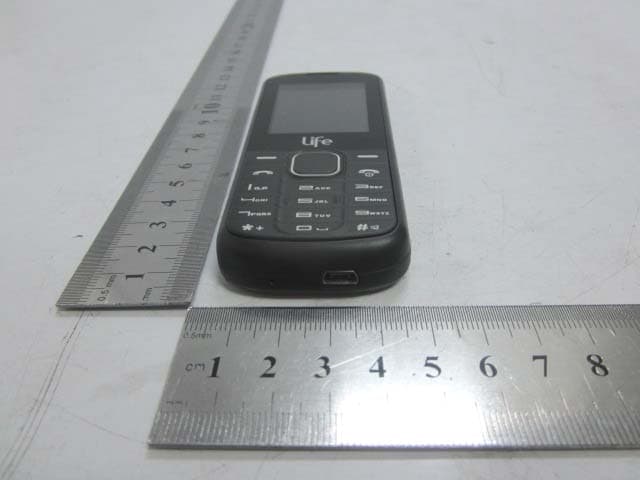 MOBILE PHONE - FCC ID A2SCR108 - Cellrunners Distribution Corporation (4)