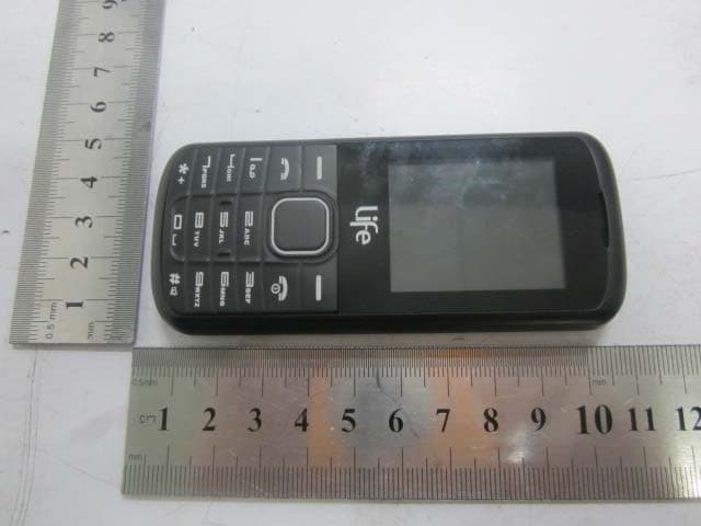 MOBILE PHONE - FCC ID A2SCR108 - Cellrunners Distribution Corporation (2)
