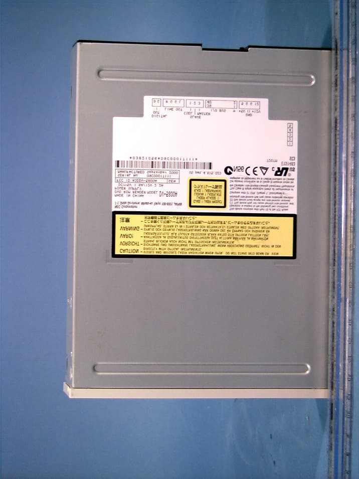 Internal IDE DVD-ROM Reader - FCC ID A3DDV-5800A - NEC Display Solutions of America, Inc. (2)