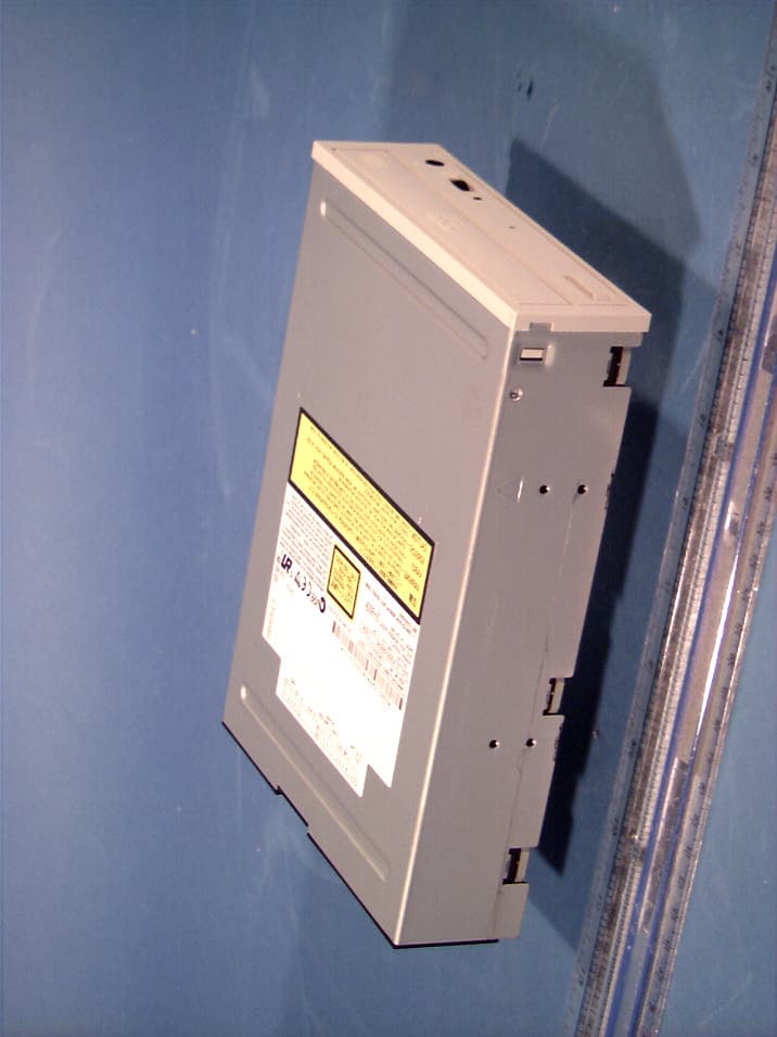 Internal IDE DVD-ROM Reader - FCC ID A3DDV-5800A - NEC Display Solutions of America, Inc. (3)