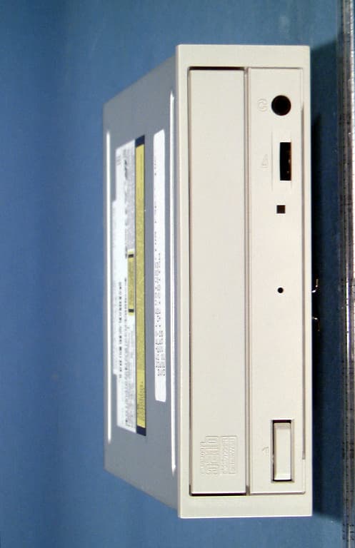 Internal CD-R/RW Drive - FCC ID A3DNR-7500A - NEC Display Solutions of America, Inc. (5)