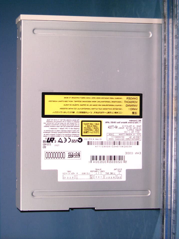 Internal CD-R/RW Drive - FCC ID A3DNR-7700A - NEC Display Solutions of America, Inc. (3)