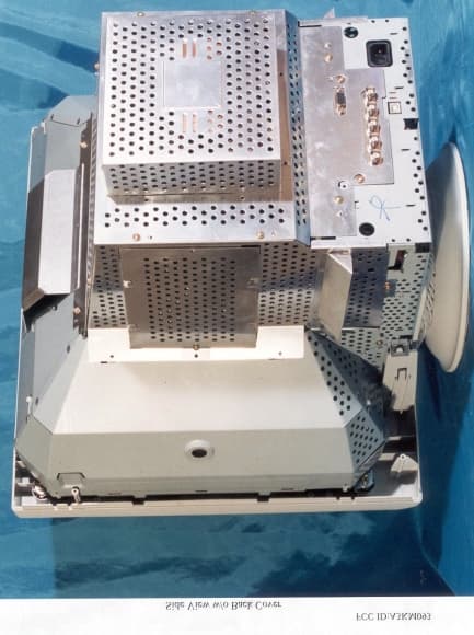 21" Color Monitor - FCC ID A3KM093 - Philips Electronics Industries (Taiwan) Ltd (2)