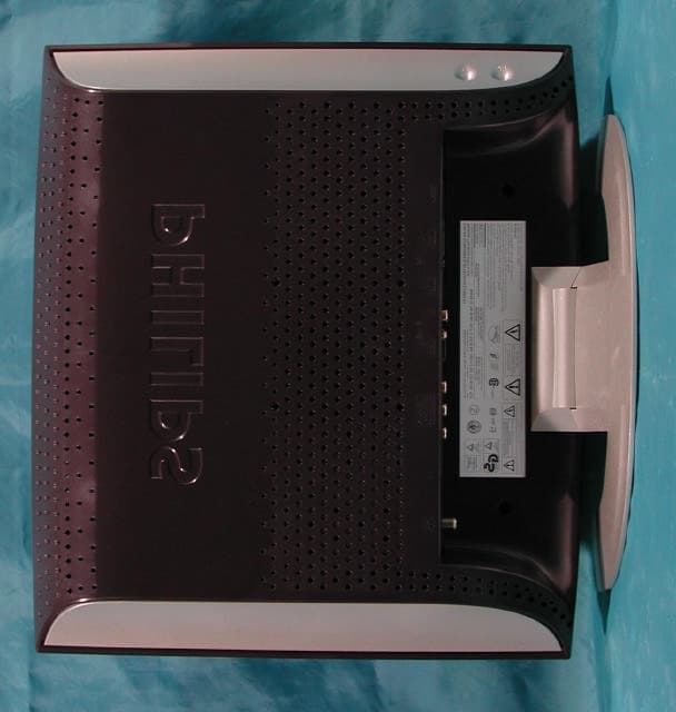 15" Color LCD TV/Monitor - FCC ID A3KM105 - Philips Electronics Industries (Taiwan) Ltd