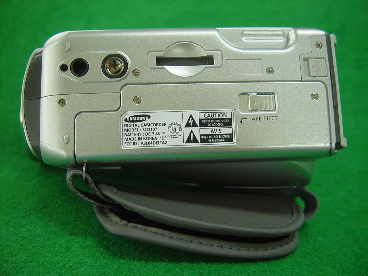 Digital Camcorder - FCC ID A3L04DELTA2 - Samsung Electronics Co Ltd (3)