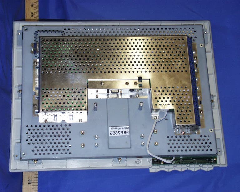 JBP - Part 15 Class B Computing Device Peripheral - FCC ID A3L9513A - Samsung Electronics Co Ltd (3)