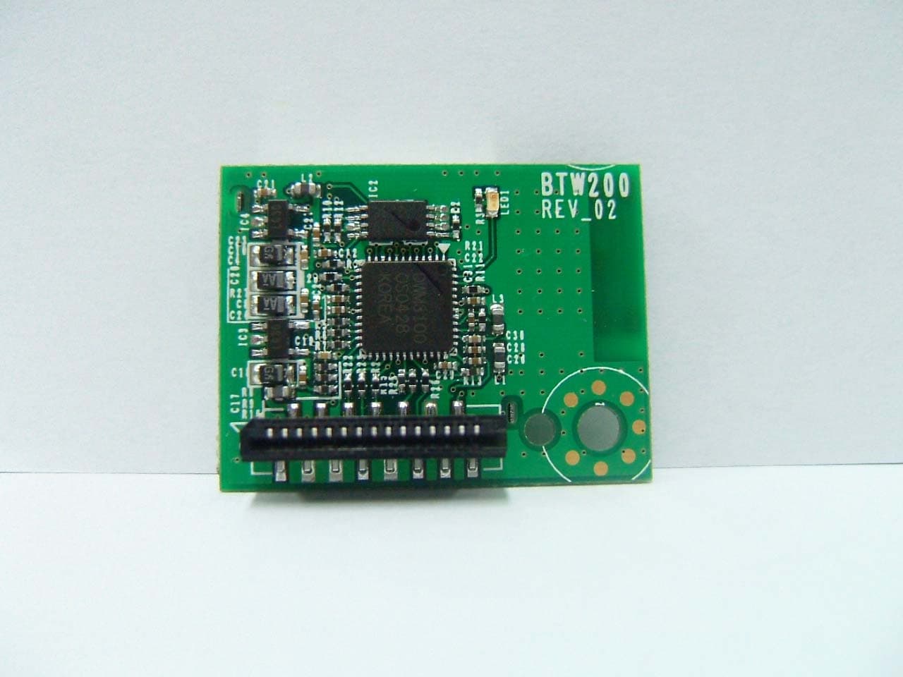 2 Channel Audio Transmitter - FCC ID A3LBTW200 - Samsung Electronics Co Ltd (1)