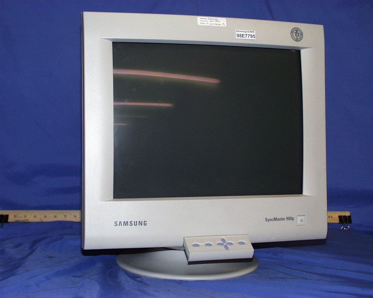 19 INCHES MONITOR - FCC ID A3LCSE983 - Samsung Electronics Co Ltd