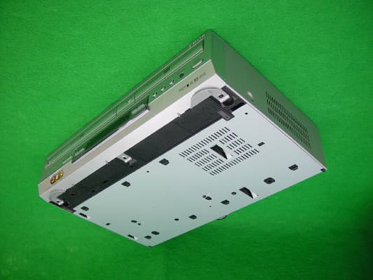 DVD Player/Video Cassette Recorder - FCC ID A3LDIVA2BD - Samsung Electronics Co Ltd (1)