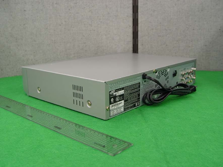 DVD Recorder/ Video Cassette Recorder - FCC ID A3LDVDVR300 - Samsung Electronics Co Ltd (4)