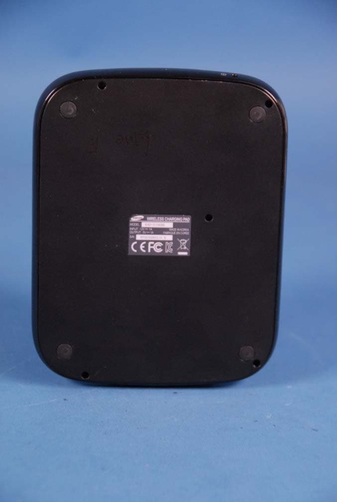 Wireless Charging Pad - FCC ID A3LEADS10EBE - Samsung Electronics Co Ltd (3)