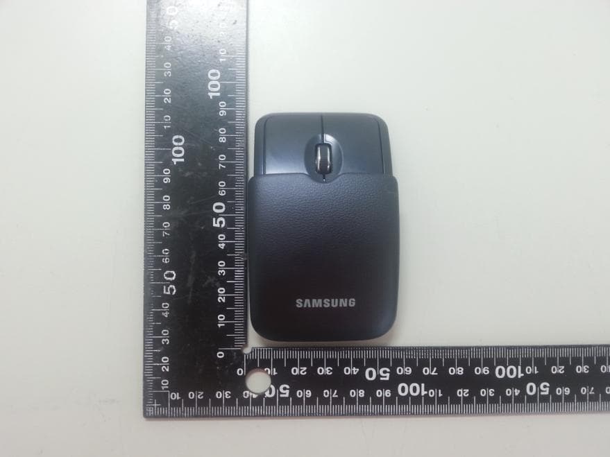 Bluetooth Mouse Slide - FCC ID A3LEJMT820I - Samsung Electronics Co Ltd (1)