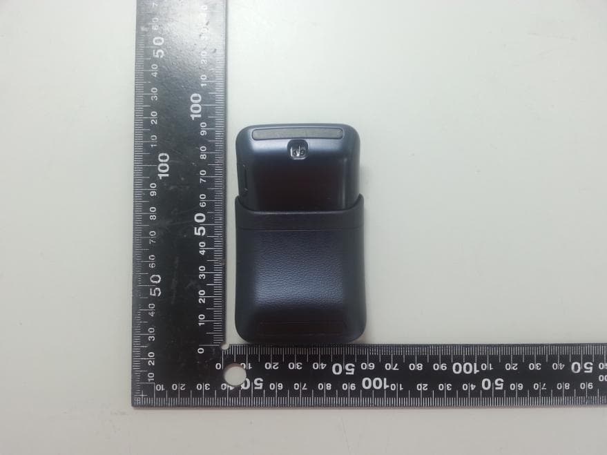 Bluetooth Mouse Slide - FCC ID A3LEJMT820I - Samsung Electronics Co Ltd (2)