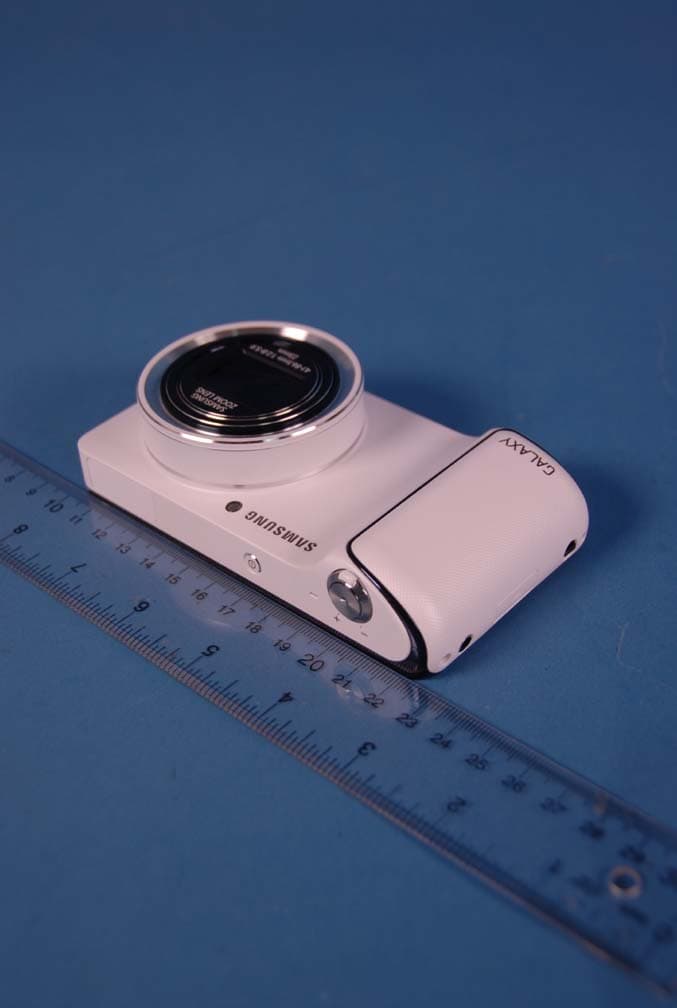 Cellular/ PCS UMTS Camera with WLAN and Bluetooth - FCC ID A3LEKGC100A - Samsung Electronics Co Ltd (2)