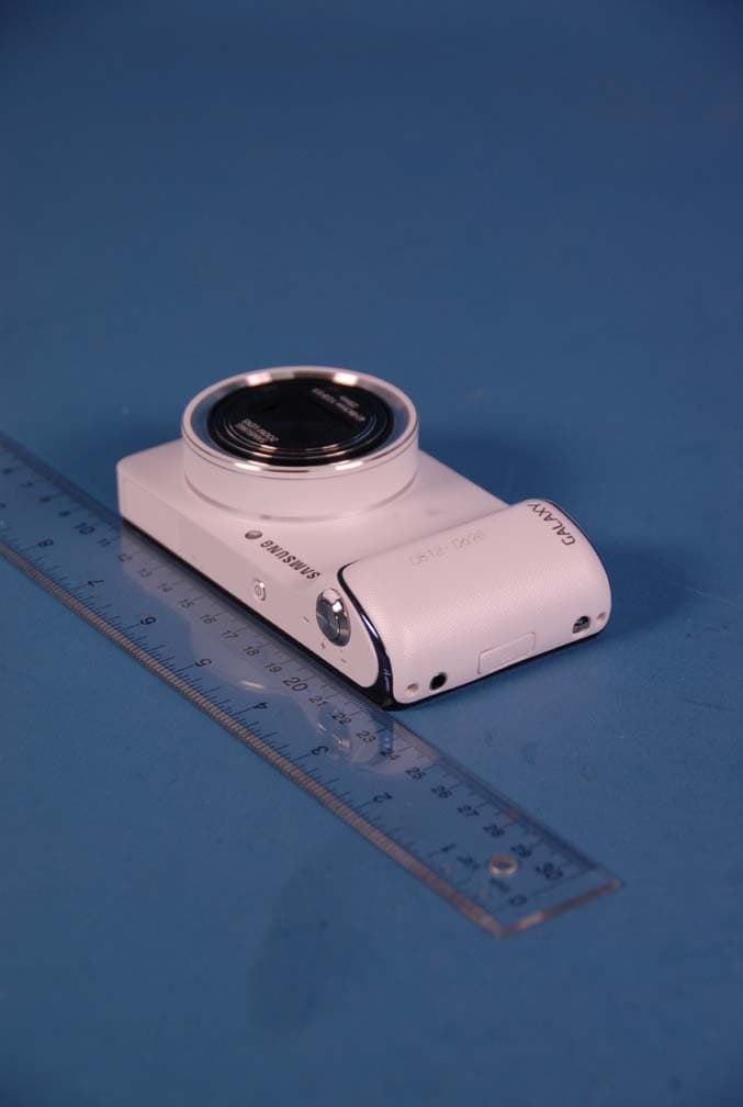 Portable Camera with LTE, WLAN and Bluetooth - FCC ID A3LEKGC120 - Samsung Electronics Co Ltd (2)