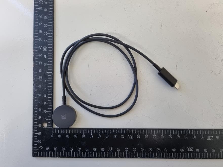 WIRELESS CHARGER - FCC ID A3LEP-OR900 - Samsung Electronics Co Ltd (2)