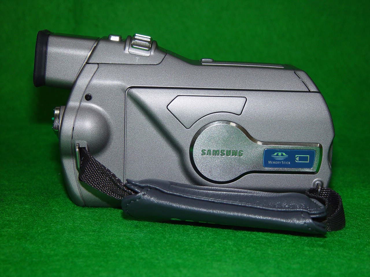 Digital Camcorder - FCC ID A3LGAMMA - Samsung Electronics Co Ltd (1)