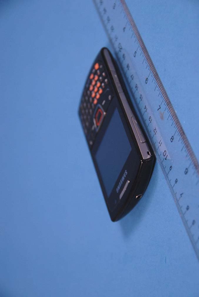 Cellular/PCS GSM/EDGE PCS WCDMA Phone with WLAN and Bluetooth - FCC ID A3LGTB6520 - Samsung Electronics Co Ltd (4)