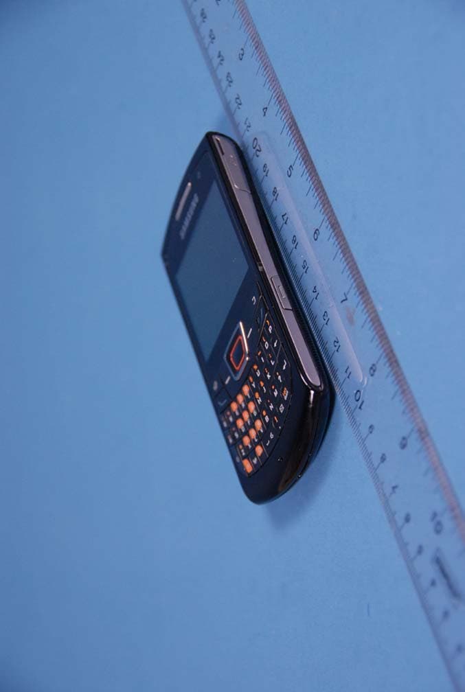 Cellular/PCS GSM/EDGE PCS WCDMA Phone with WLAN and Bluetooth - FCC ID A3LGTB6520 - Samsung Electronics Co Ltd (2)