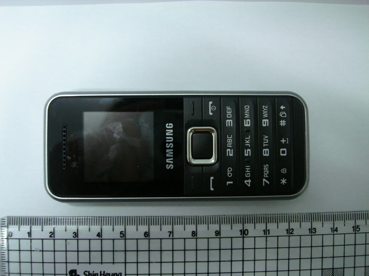 850/1900 GSM Phone - FCC ID A3LGTE1182L - Samsung Electronics Co Ltd (3)