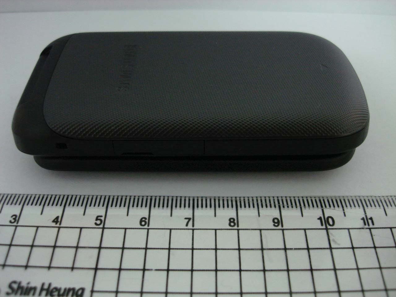 Cellular/PCS GSM Phone - FCC ID A3LGTE1195L - Samsung Electronics Co Ltd (2)