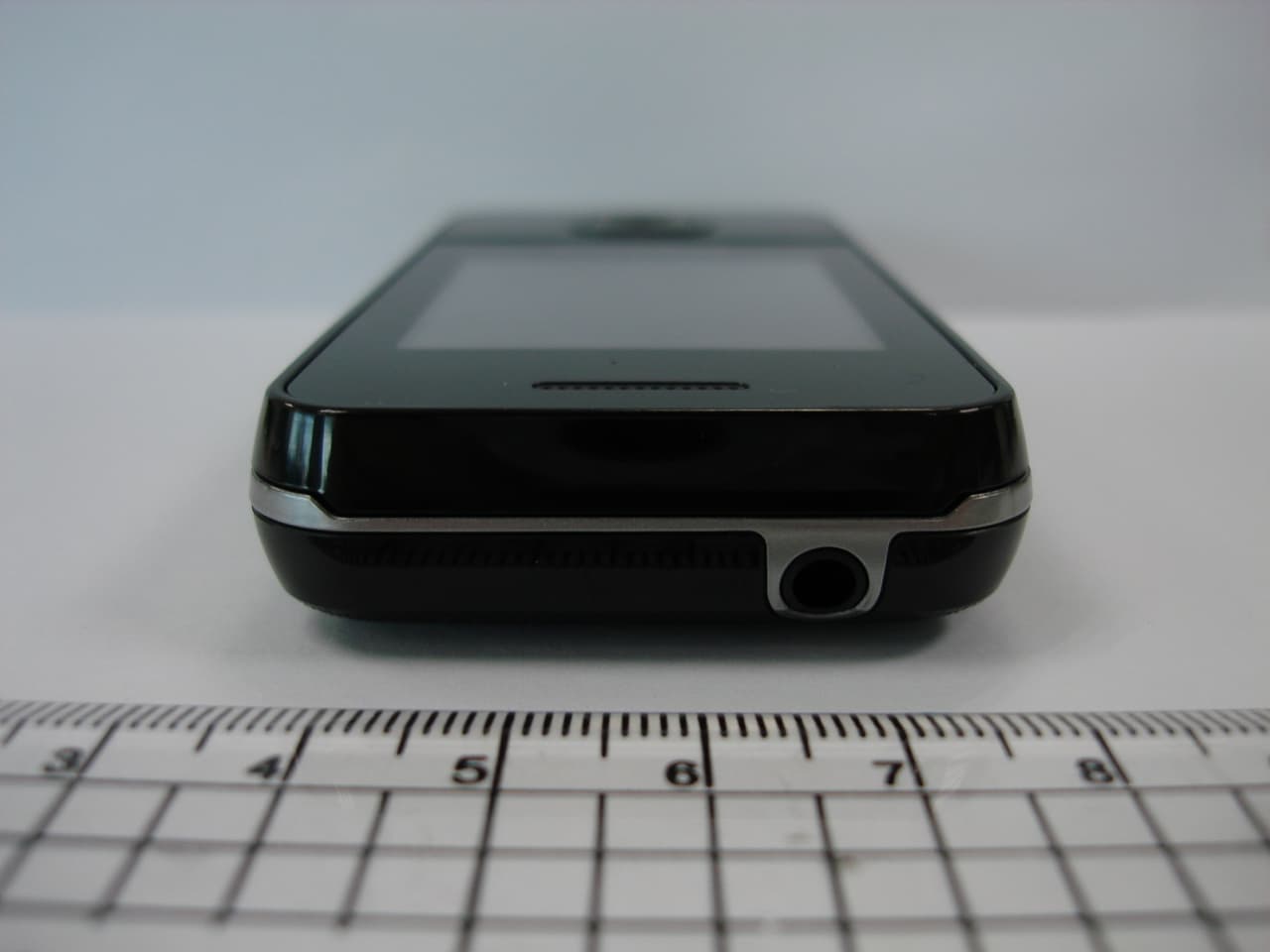Cellular/PCS GSM Phone - FCC ID A3LGTE2330 - Samsung Electronics Co Ltd (4)