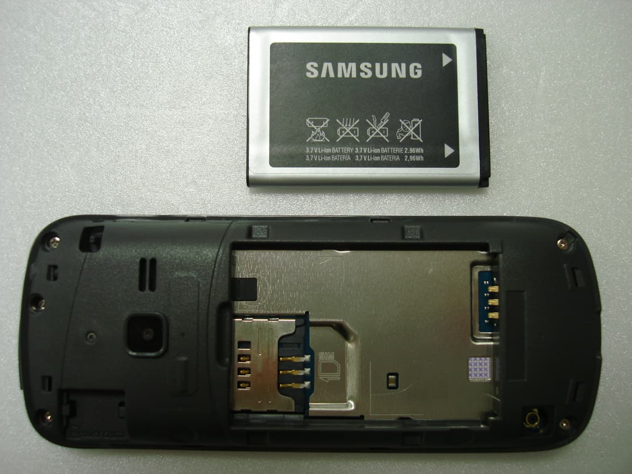 Cellular/PCS GSM Phone with Bluetooth - FCC ID A3LGTE3309 - Samsung Electronics Co Ltd (3)