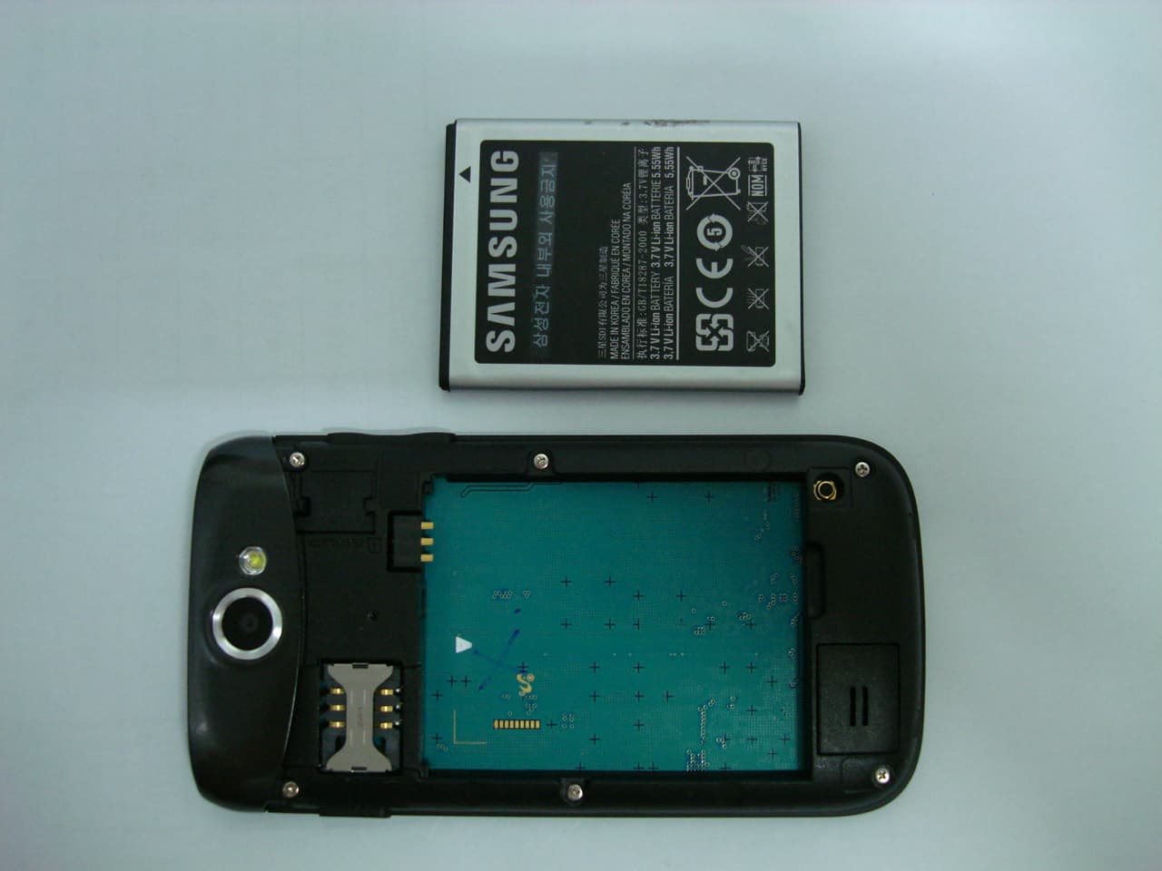 Cellular/PCS GSM/EDGE Phone with WLAN and Bluetooth - FCC ID A3LGTI8150 - Samsung Electronics Co Ltd (1)