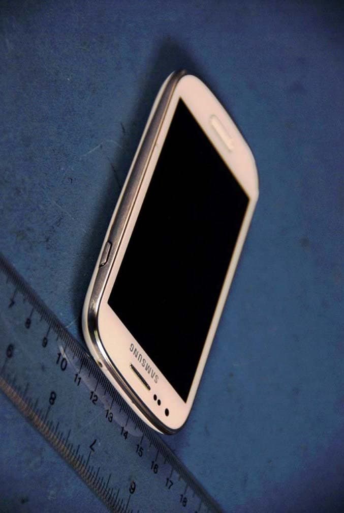 Cellular/ PCS GSM/ EDGE/ WCDMA Phone with WLAN, Bluetooth and RFID - FCC ID A3LGTI8190T - Samsung Electronics Co Ltd (1)