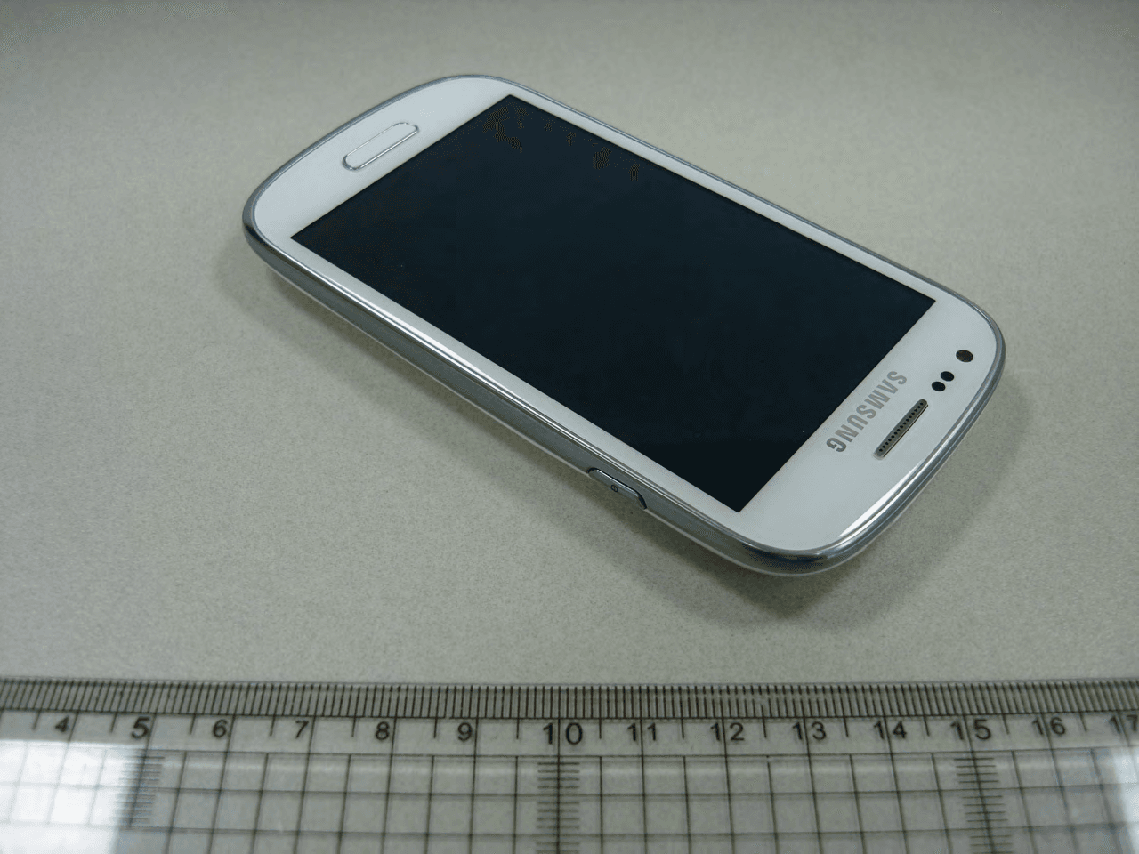 Portable Handset w/ Multi-Band GSM, WCDMA, BT, WLAN & RFID - FCC ID A3LGTI8200N - Samsung Electronics Co Ltd (2)