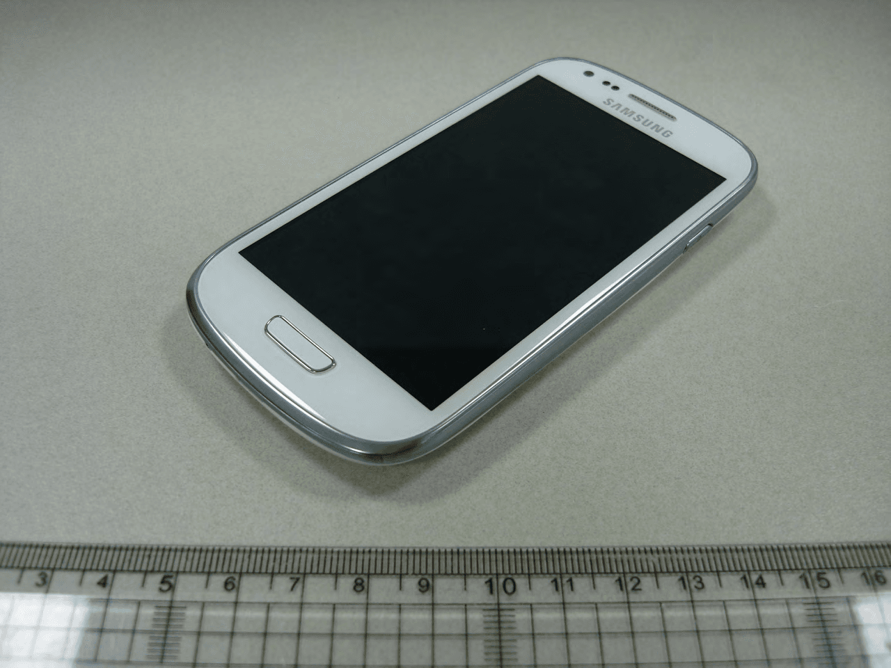 Portable Handset w/ Multi-Band GSM, WCDMA, BT, WLAN & RFID - FCC ID A3LGTI8200N - Samsung Electronics Co Ltd (3)