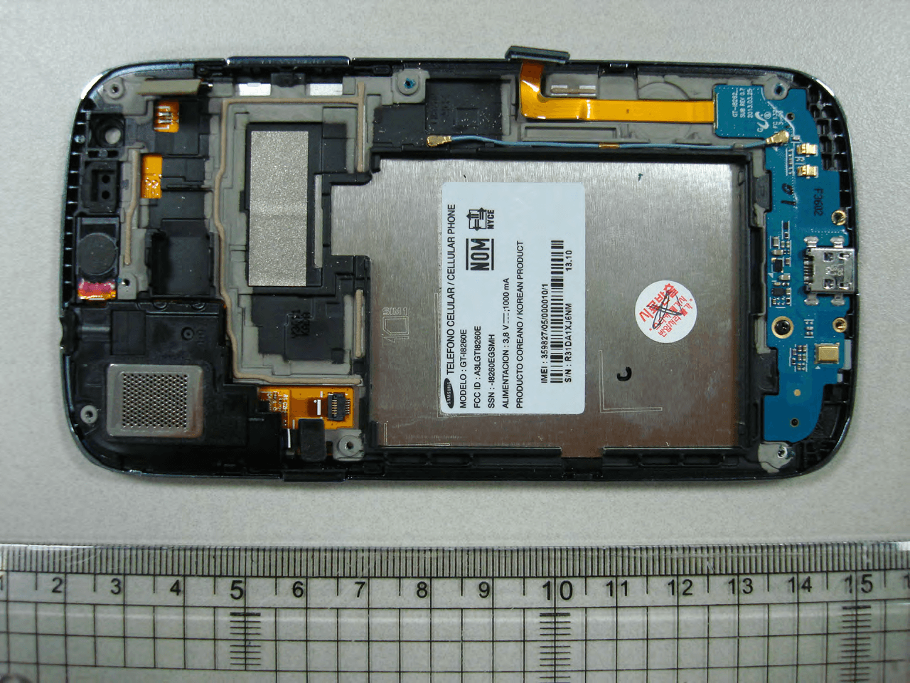 Cellular/PCS GSM and PCS WCDMA Phone with WLAN and Bluetooth - FCC ID A3LGTI8260E - Samsung Electronics Co Ltd (1)
