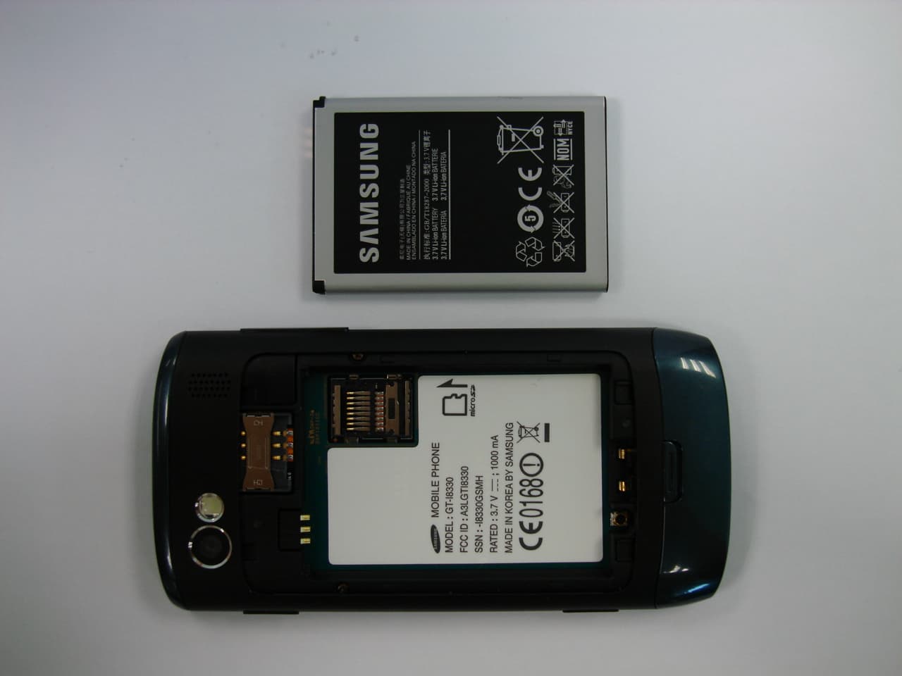 Cellular/PCS GSM/EDGE Phone with WLAN and Bluetooth - FCC ID A3LGTI8330 - Samsung Electronics Co Ltd (4)