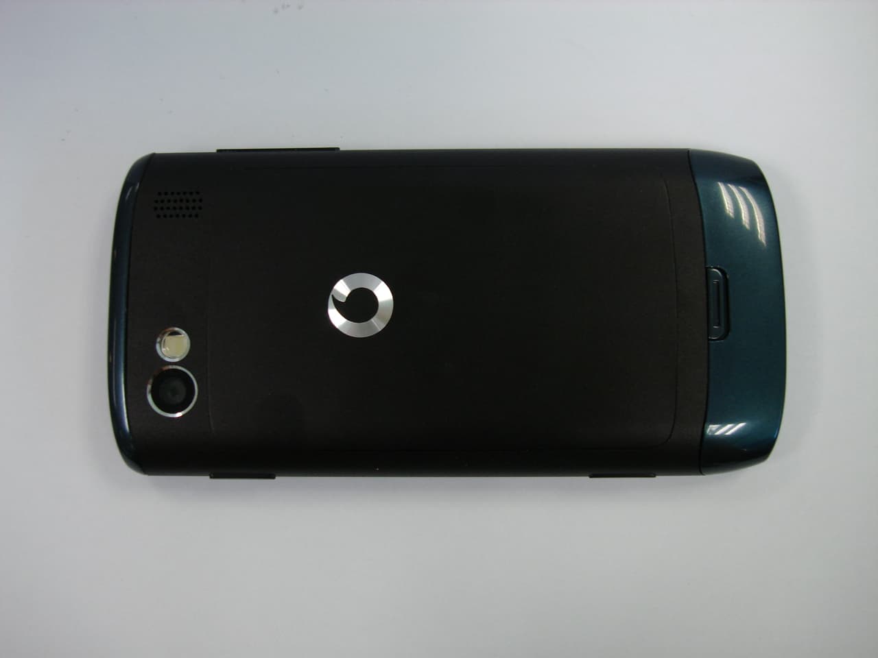Cellular/PCS GSM/EDGE Phone with WLAN and Bluetooth - FCC ID A3LGTI8330 - Samsung Electronics Co Ltd (3)