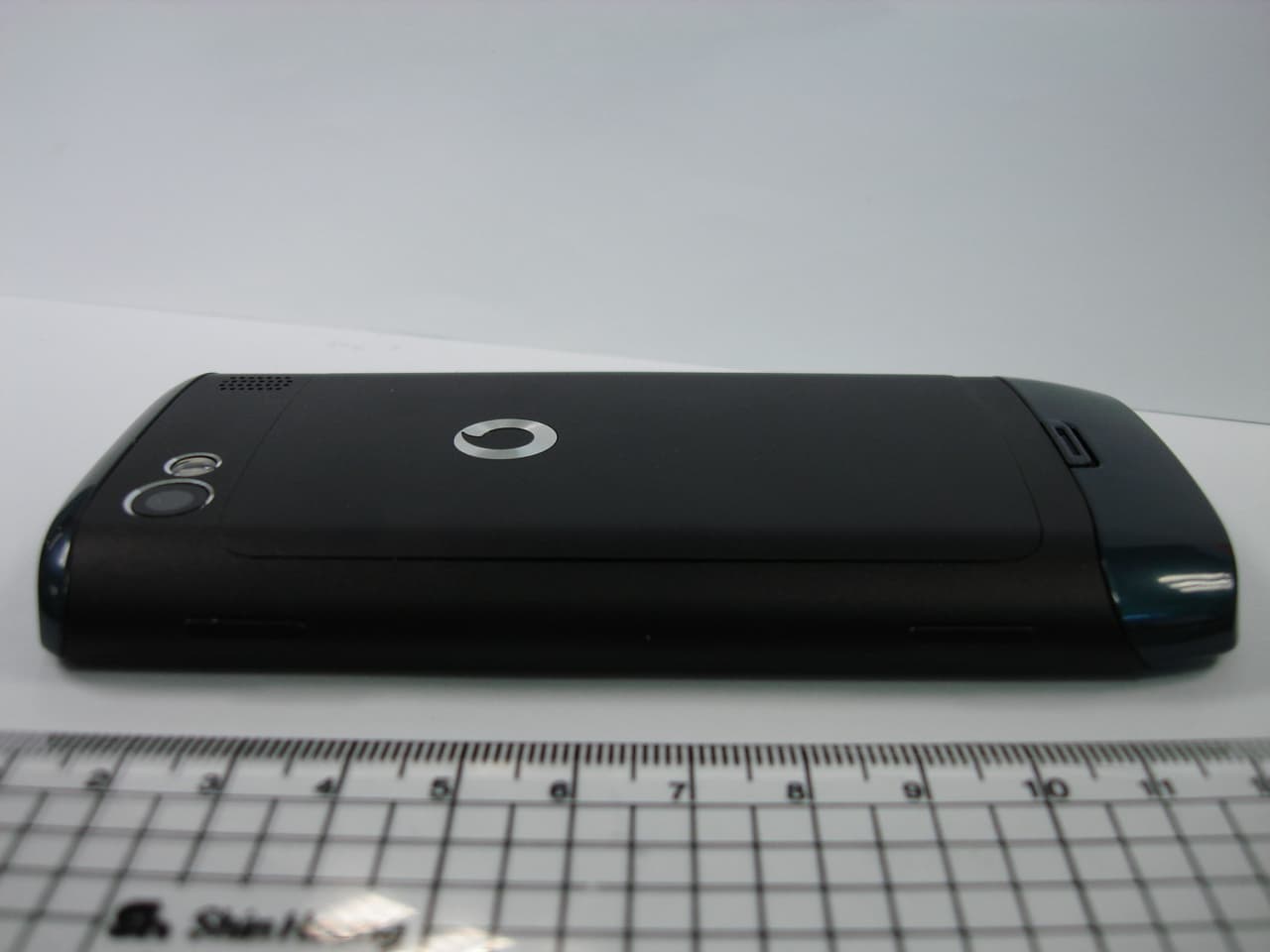 Cellular/PCS GSM/EDGE Phone with WLAN and Bluetooth - FCC ID A3LGTI8330 - Samsung Electronics Co Ltd (1)