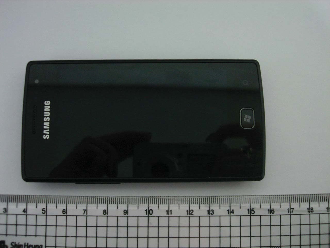 Cellular/PCS GSM/EDGE Phone with WLAN and Bluetooth - FCC ID A3LGTI8350 - Samsung Electronics Co Ltd (2)