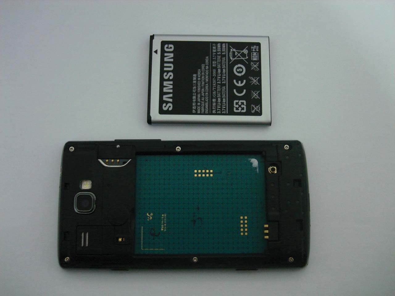 Cellular/PCS GSM/EDGE Phone with WLAN and Bluetooth - FCC ID A3LGTI8350 - Samsung Electronics Co Ltd (3)