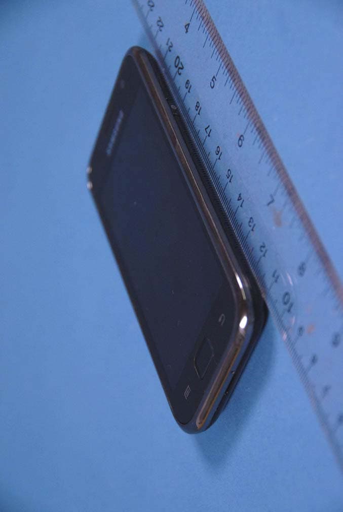 Cellular/PCS WCDMA/GSM/EDGE Phone with WLAN and Bluetooth - FCC ID A3LGTI9000M - Samsung Electronics Co Ltd (2)