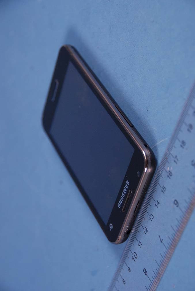 PCS GSM/EDGE Phone with WLAN and Bluetooth - FCC ID A3LGTI9050 - Samsung Electronics Co Ltd (2)