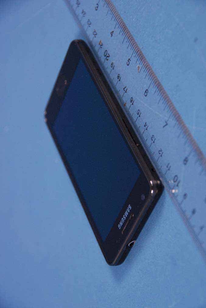 Cellular/PCS WCDMA/GSM/EDGE Phone with WLAN, RFID and Bluetooth - FCC ID A3LGTI9100P - Samsung Electronics Co Ltd (1)