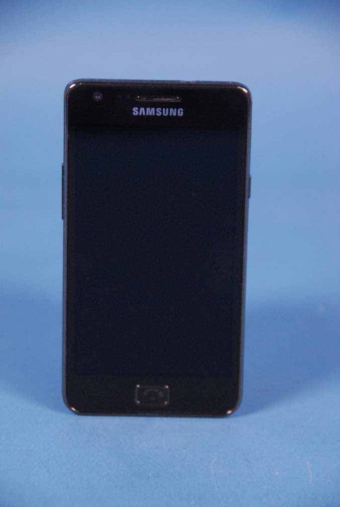 Cellular/PCS WCDMA/GSM/EDGE Phone with WLAN, RFID and Bluetooth - FCC ID A3LGTI9100P - Samsung Electronics Co Ltd (4)