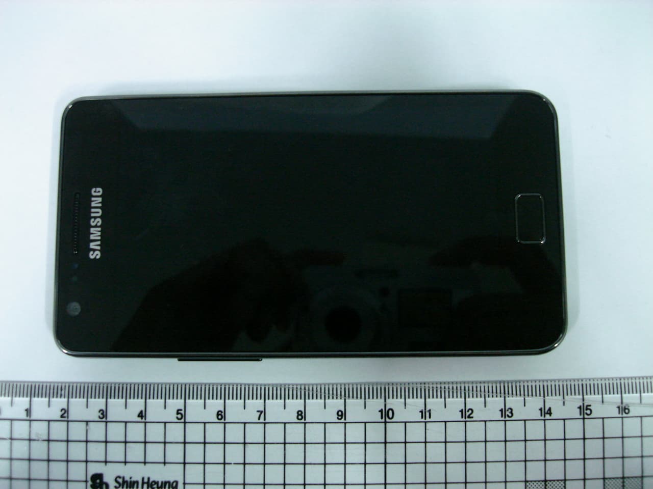 PCS GSM/EDGE Phone with WLAN and Bluetooth - FCC ID A3LGTI9108 - Samsung Electronics Co Ltd (2)