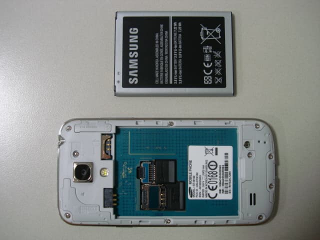 Cellular/PCS GSM/EDGE/WCDMA Phone with WLAN and Bluetooth - FCC ID A3LGTI9192 - Samsung Electronics Co Ltd (3)