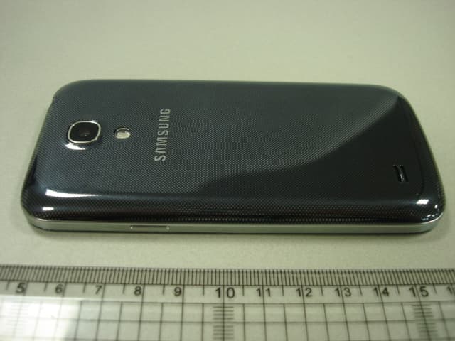 Portable Handset with Multi-band GSM/EDGE/WCDMA, LTE, WLAN, Bluetooth and RFID - FCC ID A3LGTI9195L - Samsung Electronics Co Ltd (2)