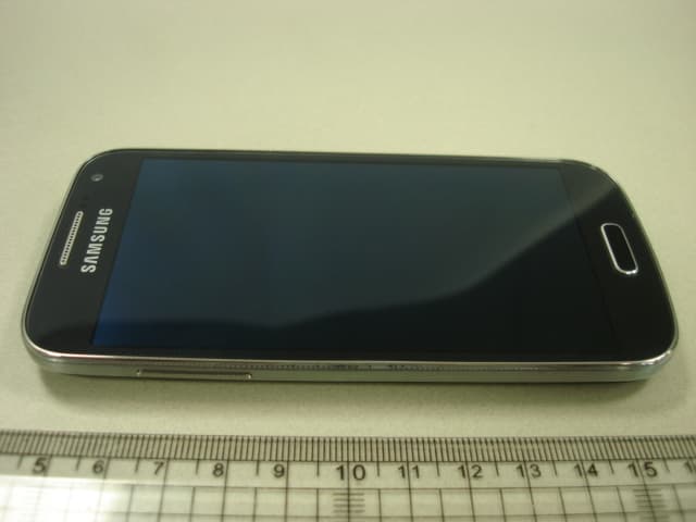 Portable Handset with Multi-band GSM/EDGE/WCDMA, LTE, WLAN, Bluetooth and RFID - FCC ID A3LGTI9195L - Samsung Electronics Co Ltd (3)