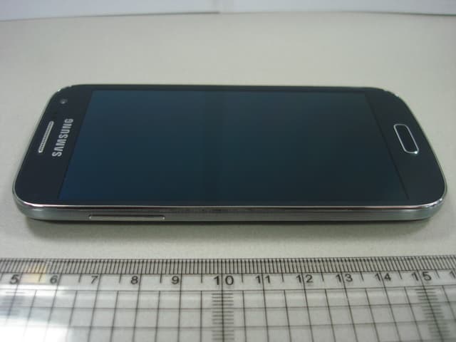 Multi-band GSM/EDGE/UMTS/LTE Phone with WLAN, Bluetooth and RFID - FCC ID A3LGTI9197 - Samsung Electronics Co Ltd (4)