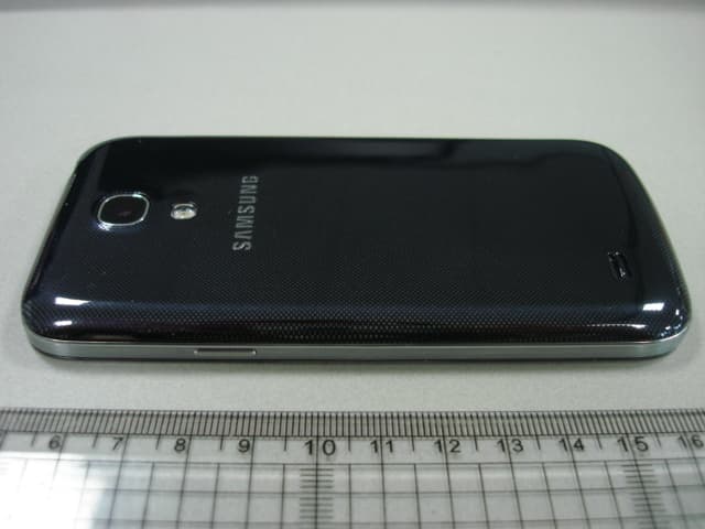 Multi-band GSM/EDGE/UMTS/LTE Phone with WLAN, Bluetooth and RFID - FCC ID A3LGTI9197 - Samsung Electronics Co Ltd (2)